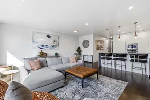 1555 W Fry St, Chicago, IL 60642 - Photo 5