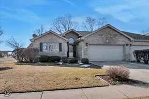 1 Hilgert Ct, Grant Park, IL 60940 - Photo 5