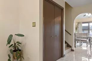 5319 Martha Ln, Oak Forest, IL 60452 - Photo 5