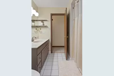 5319 Martha Lane, Oak Forest, IL 60452 - Photo 13