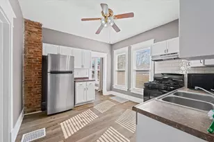 705 N Elm St, Champaign, IL 61820 - Photo 11