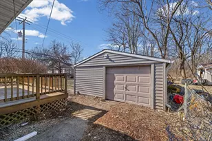 705 N Elm St, Champaign, IL 61820 - Photo 25