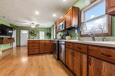 701 Salmon Avenue, South Beloit, IL 61080 - Photo 5