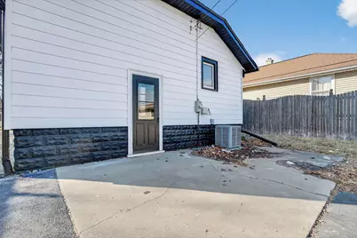 1520 N Prairie Avenue, Joliet, IL 60435 - Photo 23