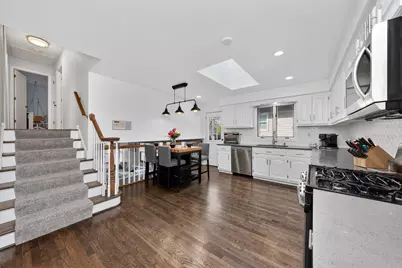 3946 Earlston Road, Downers Grove, IL 60515 - Photo 7