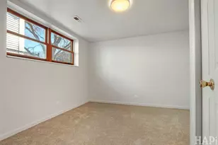 808 Central Park Dr, Round Lake Beach, IL 60073 - Photo 19