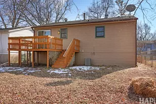 808 Central Park Dr, Round Lake Beach, IL 60073 - Photo 25