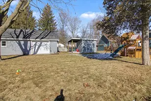 136 E Jackson St, Oswego, IL 60543 - Photo 27