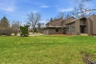 114 Elmtree Ct, Saint Charles, IL 60174 - Photo 25