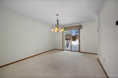 114 Elmtree Court #114, Saint Charles, IL 60174 - Photo 9