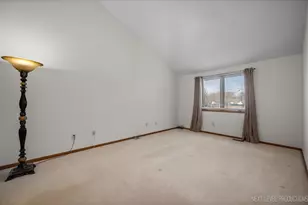 114 Elmtree Ct, Saint Charles, IL 60174 - Photo 17