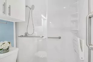 3130 W Monroe St, Waukegan, IL 60085 - Photo 9