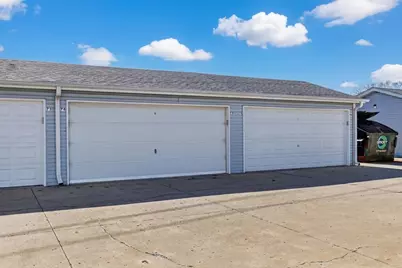 3130 W Monroe Street #201, Waukegan, IL 60085 - Photo 15