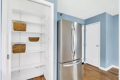 3130 W Monroe Street #201, Waukegan, IL 60085 - Photo 5