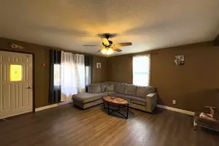 509 W Grant St, Streator, IL 61364 - Photo 3