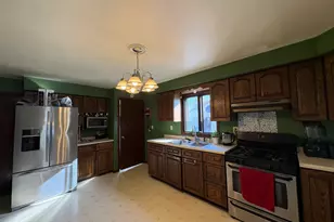 509 W Grant St, Streator, IL 61364 - Photo 5