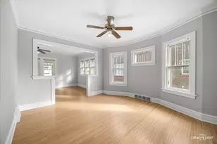 408 Bowen Ct, Elgin, IL 60120 - Photo 9