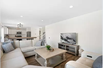 866 Sioux Drive, Round Lake Heights, IL 60073 - Photo 3