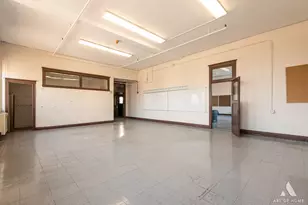 7851 S Jeffery Blvd, Chicago, IL 60649 - Photo 49