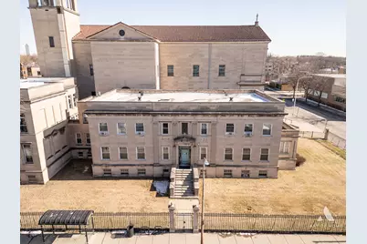 7851 S Jeffery Boulevard, Chicago, IL 60649 - Photo 13