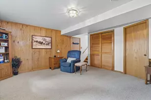 851 Glenview Ave, Mundelein, IL 60060 - Photo 13