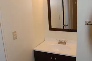 2216 Country Club Dr, Woodridge, IL 60517 - Photo 11