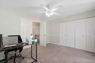 2202 N Williamsburg St, Arlington Heights, IL 60004 - Photo 29