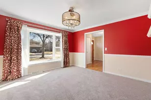 2202 N Williamsburg St, Arlington Heights, IL 60004 - Photo 9