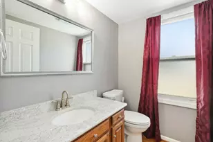 2202 N Williamsburg St, Arlington Heights, IL 60004 - Photo 17