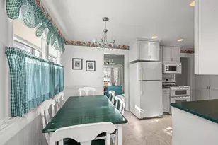 1233 S Prospect Ave, Park Ridge, IL 60068 - Photo 9