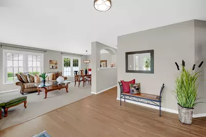 1405 Mallard Lane, Hoffman Estates, IL 60192 - Photo 5