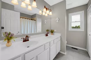 1405 Mallard Ln, Hoffman Estates, IL 60192 - Photo 21