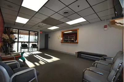 10540 W Cermak Road, Westchester, IL 60154 - Photo 35