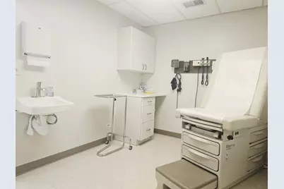 10540 W Cermak Road, Westchester, IL 60154 - Photo 13