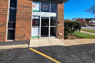 10540 W Cermak Rd, Westchester, IL 60154 - Photo 1