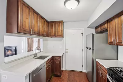 412 Quaker Hill Court, Aurora, IL 60504 - Photo 9