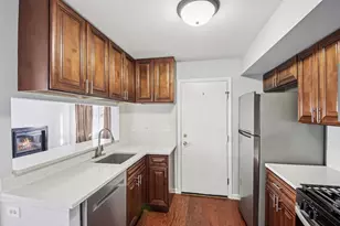 412 Quaker Hill Ct, Aurora, IL 60504 - Photo 9