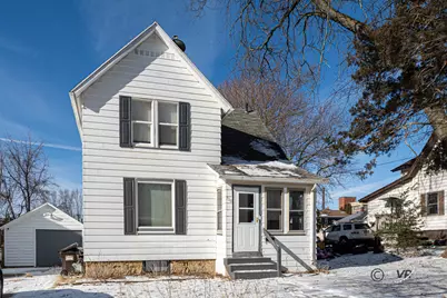 520 S Burchard Avenue, Freeport, IL 61032 - Photo 1