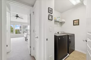 100 Devoe Dr, Oswego, IL 60543 - Photo 15