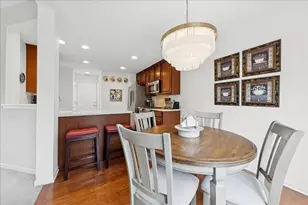 100 Devoe Dr, Oswego, IL 60543 - Photo 7