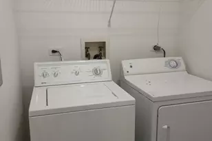 208 Glengarry Dr, Bloomingdale, IL 60108 - Photo 9