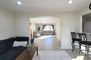 1035 W Elmwood Ln, Bartlett, IL 60103 - Photo 9