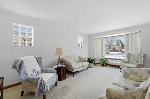 6911-6909 W Niles Terrace, Niles, IL 60714 - Photo 5