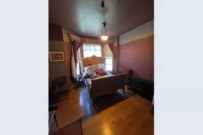 705 W Highland Avenue, Elgin, IL 60123 - Photo 17