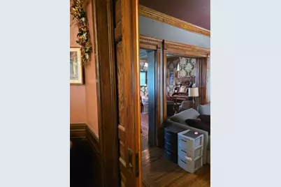 705 W Highland Avenue, Elgin, IL 60123 - Photo 9