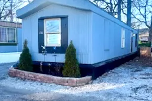 7240 107th Street W, Worth, IL 60482 - Photo 1