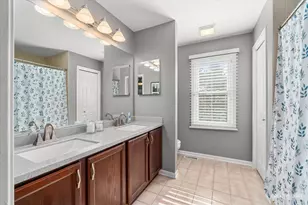 2843 Winchester Dr, Elgin, IL 60124 - Photo 17