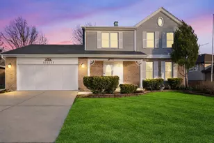 10S241 Wallace Dr, Downers Grove, IL 60516 - Photo 1