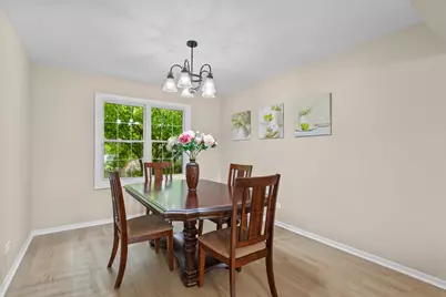 10S241 Wallace Drive, Downers Grove, IL 60516 - Photo 11