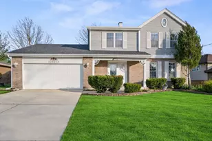 10S241 Wallace Dr, Downers Grove, IL 60516 - Photo 5